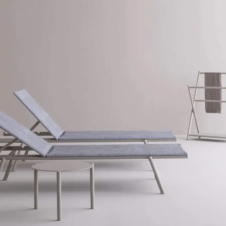Elegant Varaschin Bahia towel rack in light grey with powder coated aluminum and a geometric architectural structure