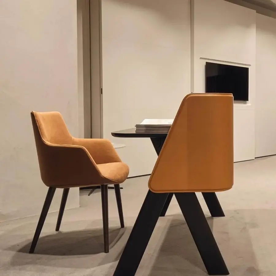Superior Presotto Squid desk with angular black epoxy base and refined tabletop crafted with a smooth finish