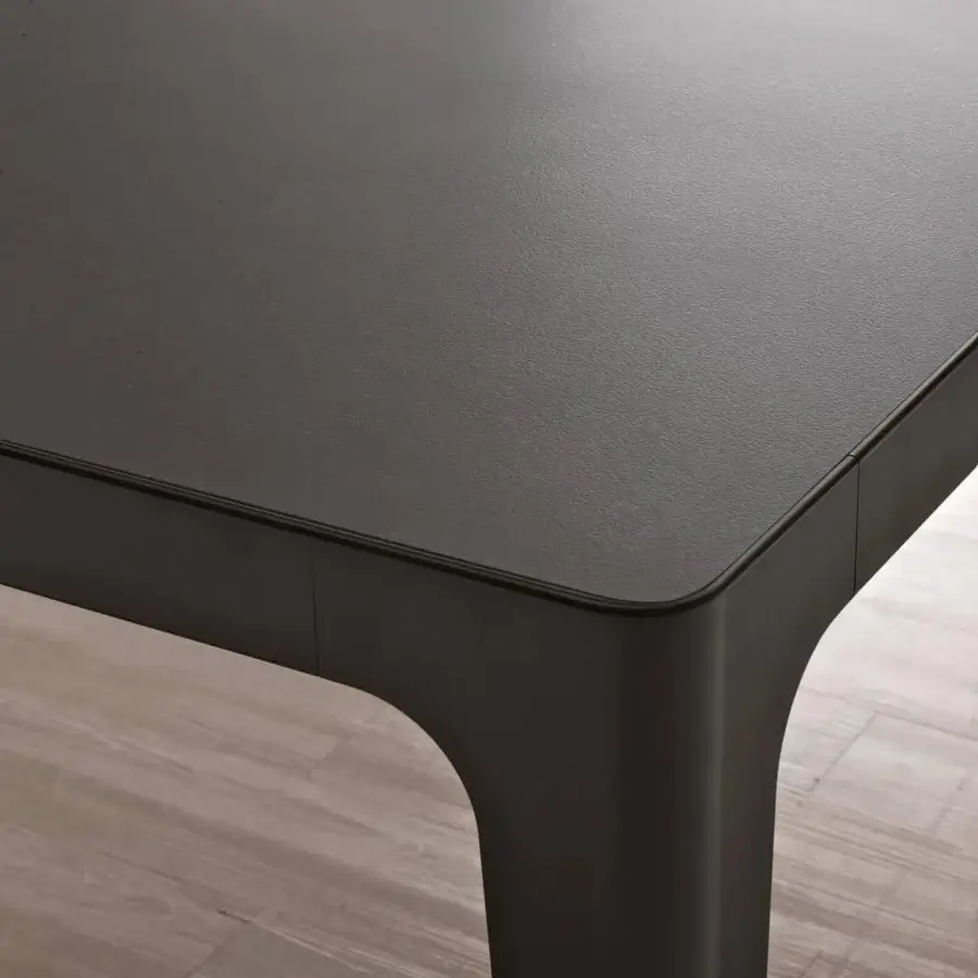 Superior Presotto Grand More table with a rectangular top and black epoxy legs in a dark gray matte finish