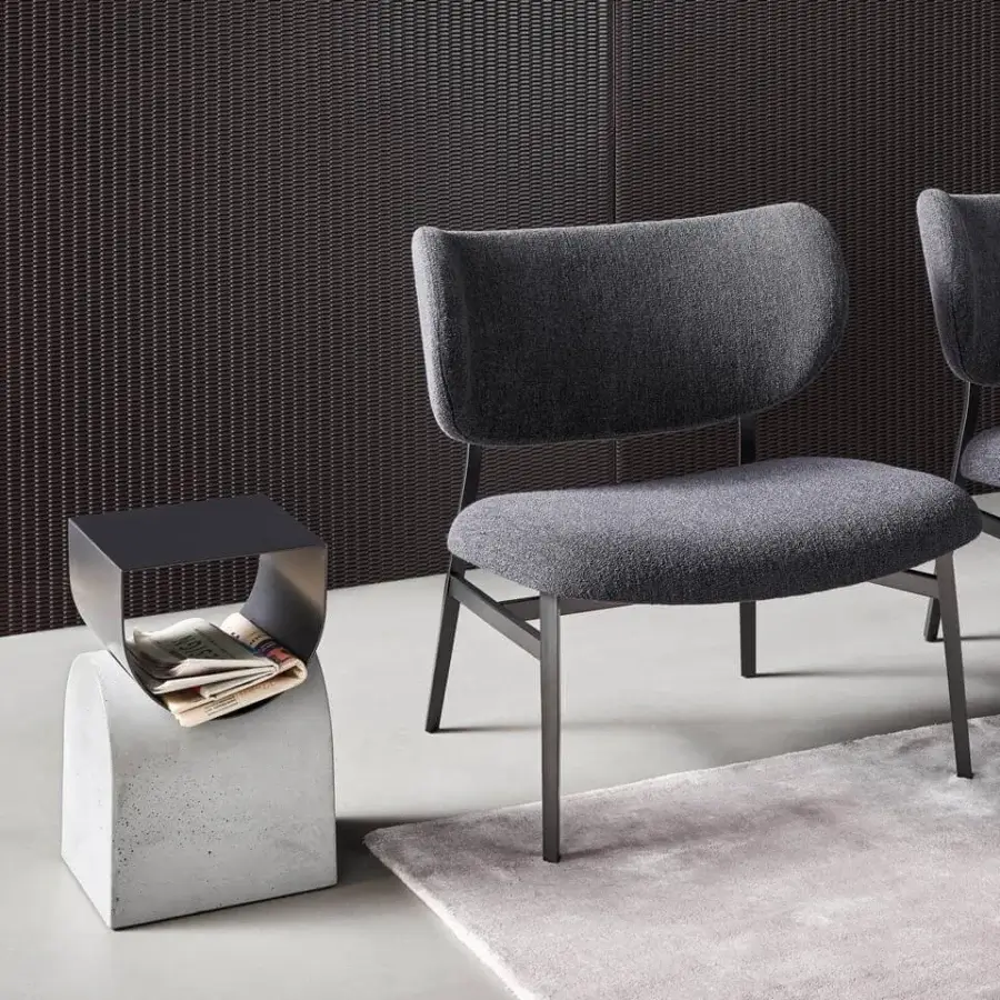 Superior Bonaldo Vague coffee table with sculptural form built in matte black metal and concrete