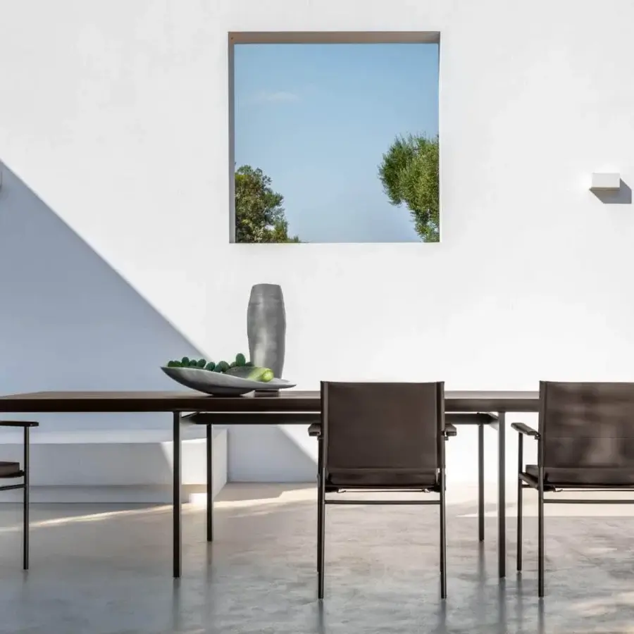 Superior Talenti Allure table with refined aluminum structure and solid wooden top in dark brown finish