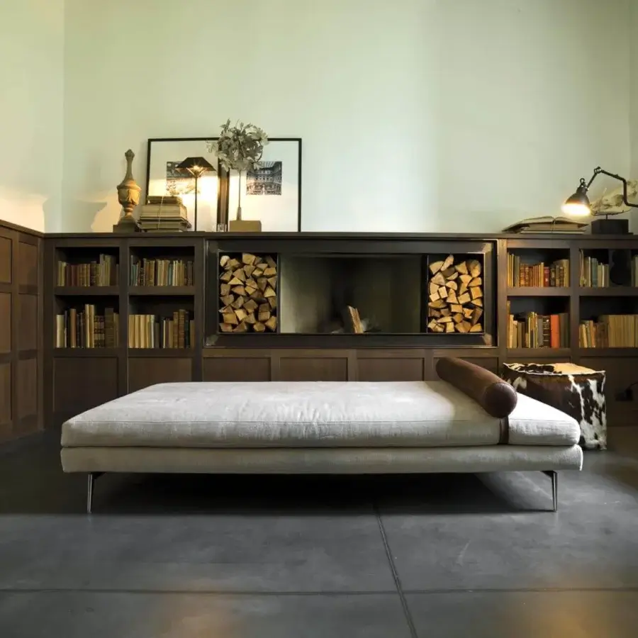 Elegant Verzelloni Larsen chaise lounge with neutral beige textile upholstery and satin-finished solid wood frame