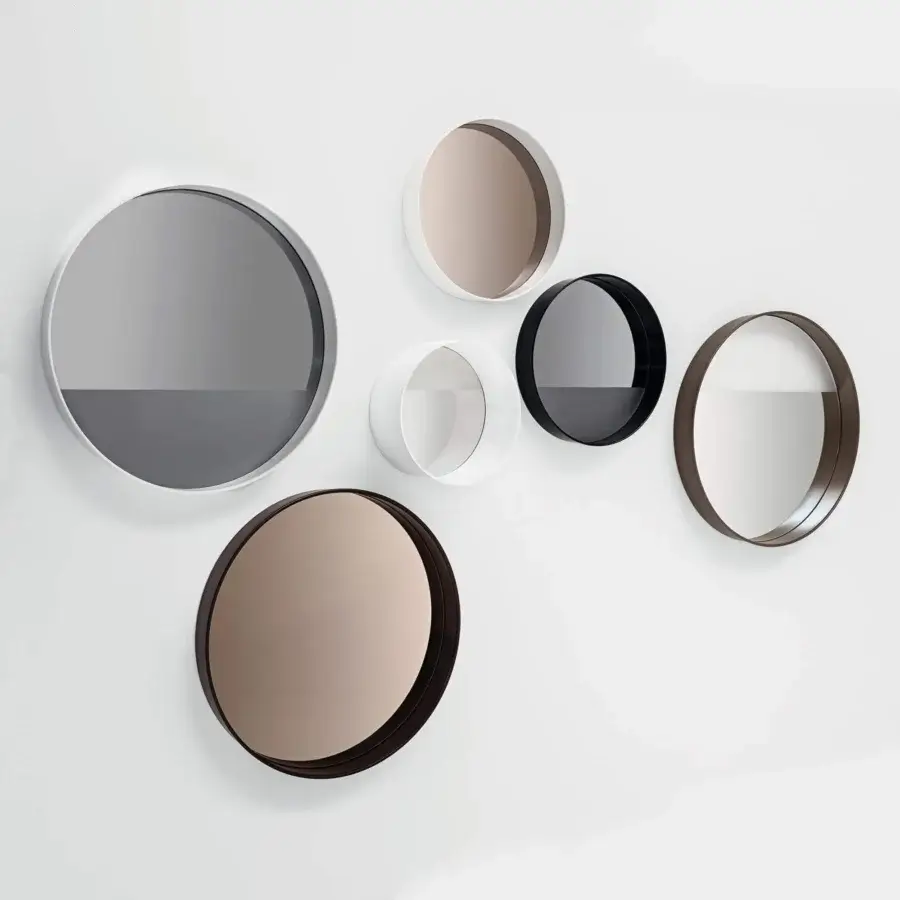 Captivating Sovet Italia Horizon Linear mirror crafted with lacquered aluminum in a satin black finish and harmonious frosted line