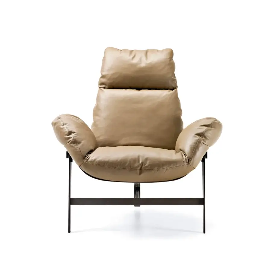 Exclusive Arketipo Jupiter Lite lounge chair crafted in light tan Pelle Leonardo with a dark metal frame