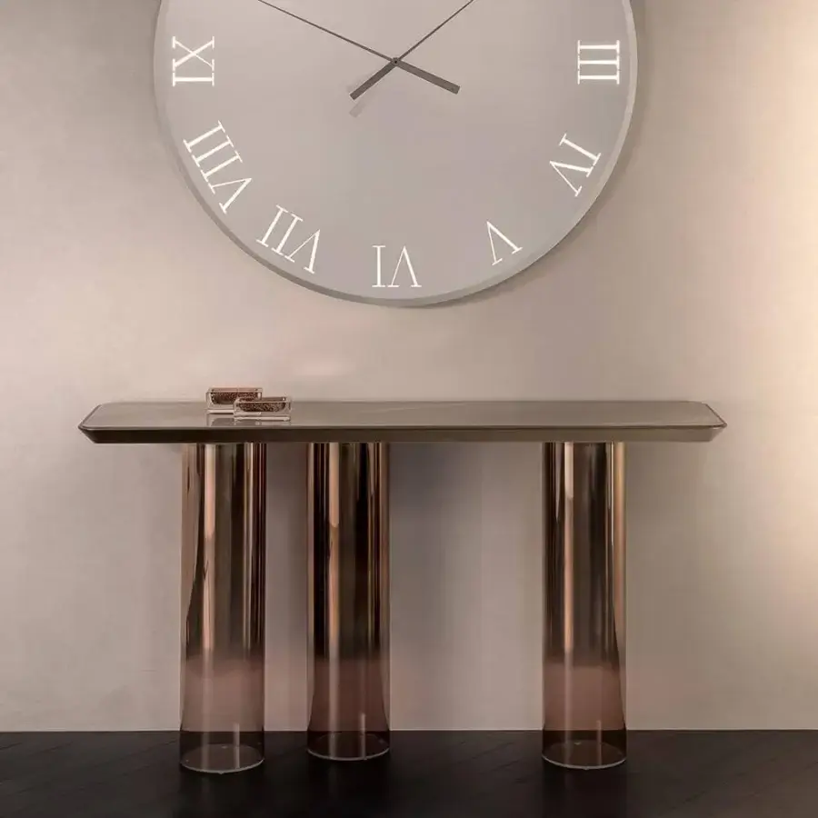 Distinguished Reflex Signore degli Anelli console with glass tabletop and shaded sputtering borosilicate glass legs