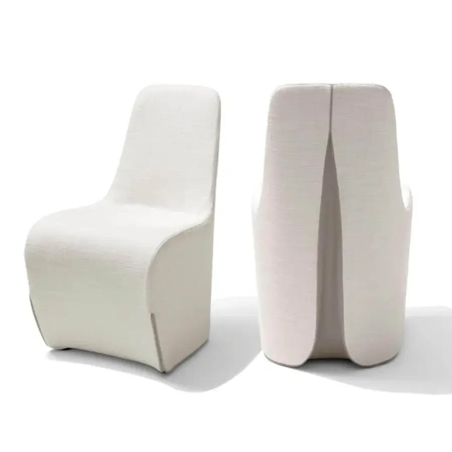 Distinguished Giorgetti Tie chair with full volume, haute couture-inspired slit back and refined off-white textured fabric upholstery with leather detail