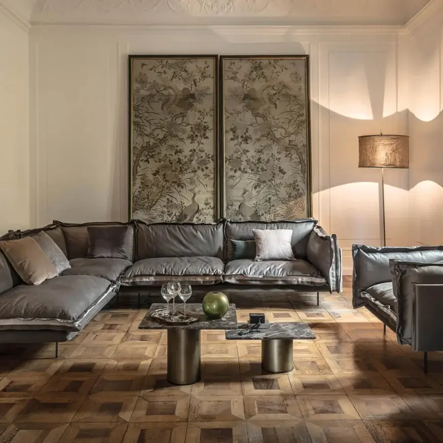 Superior Arketipo Petra coffee table with dark gray Emperador marble top and sophisticated brass cylindrical base