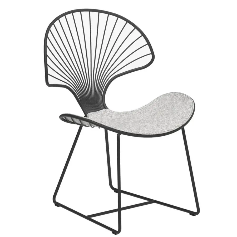 Luxury Royal Botania Ostrea chair with light gray textile seat, black metal frame, and fan-shaped backrest for a contemporary seating experience