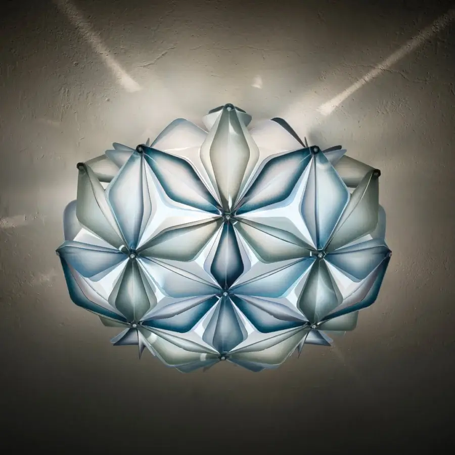Innovative Slamp La Vie ceiling/wall lamp in blue gradient with translucent Lentiflex and Opalflex components crafted in Italy