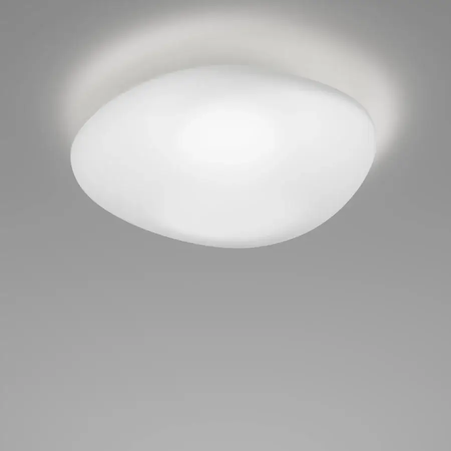 Superior Vistosi Neochic ceiling lamp with rounded organic form crafted in refined matt white glass and glossy white metal