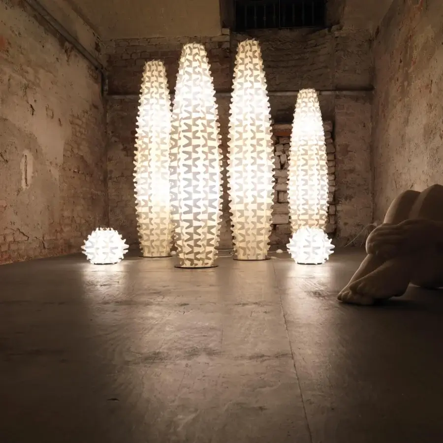 Innovative Slamp Cactus floor lamp in white Lentiflex® with a textured cylindrical form and prismatic diffuser