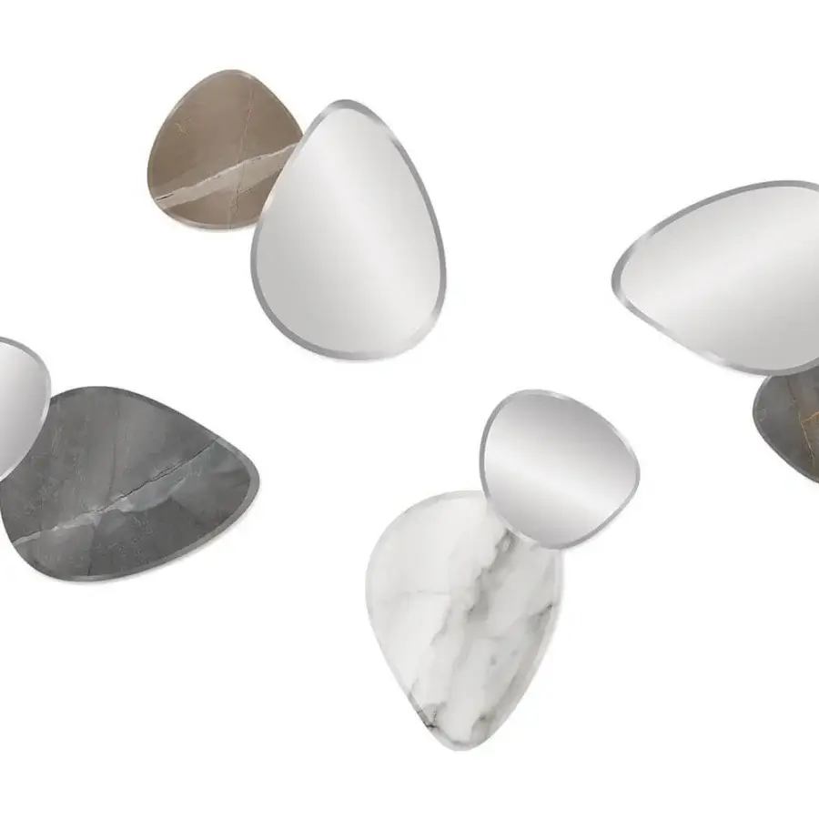 Exceptional Reflex Seventy mirror with irregularly shaped extra-clear glass and dark gray Marmoreflex panel crafted with golden veins