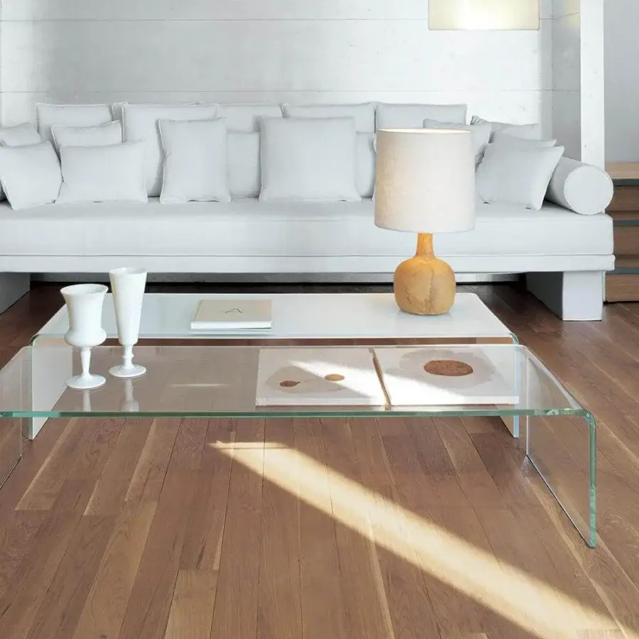 Elegant Sovet Italia Bridge Square coffee table in bent clear glass with decorative square details