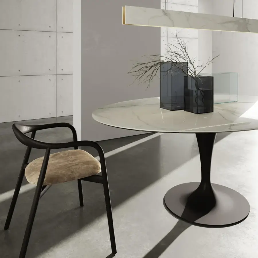 Exceptional Sovet Italia Flute elliptical table with light ceramic top and dark matte lacquered metal base