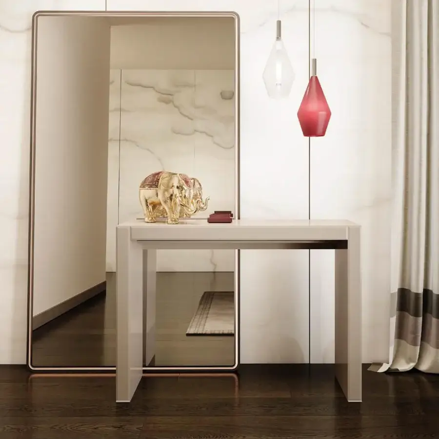 Superior Reflex Avantgarde console crafted in shiny lacquered wood with bevelled lacquered glass offering subtle reflections