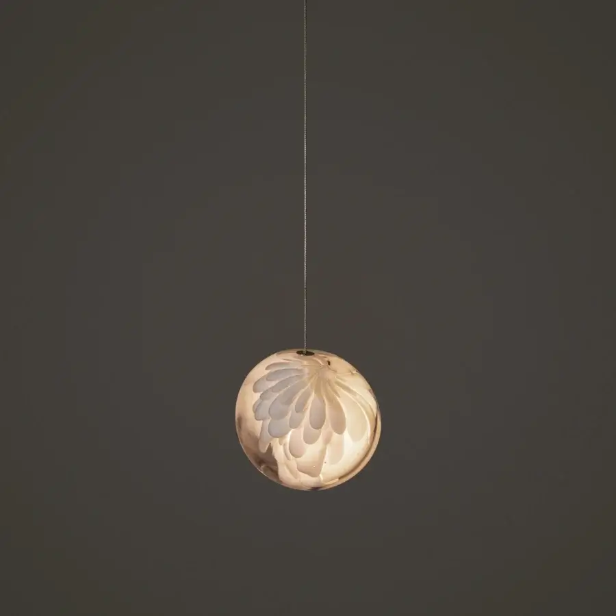 Superior Bocci 118 Single suspension lamp with translucent glass and petal-like impressions emitting a warm glow