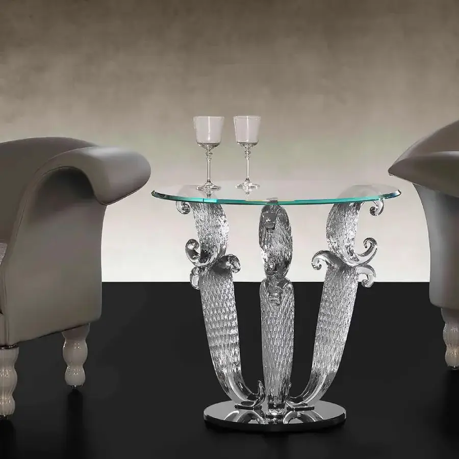 Distinguished Reflex Casanova side table with curved transparent Murano glass legs and black lacquered glass plinth supporting extra-clear glass