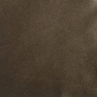 Dark brown leather texture, “pa tiramisu,” displays a mottled grain with matte finish, fine wrinkles, and warm gray undertones.