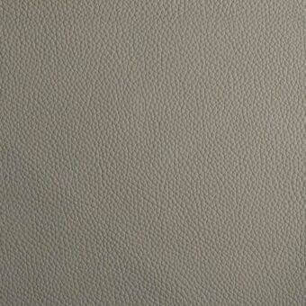 Light gray leather texture sample, “capri l39” Bonaldo collection, displays fine grain with irregular lines and matte finish.
