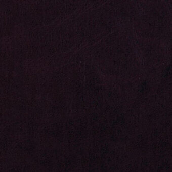 Leather sample in muted purple with a matte finish, displaying a natural grain texture and subtle tonal variations; Casa Casati Brera 80.