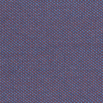 Kvadrat Steelcut Trio fabric, terracotta and indigo, dense speckled weave with matte finish, Horm textile sample.