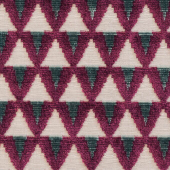 Repeating triangular textile pattern in off-white, burgundy, and teal with a looped pile texture; “amuleto rubino” fabric by Dedal, miniforms “g” collection.