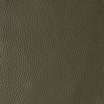 Dark olive-green leather texture, “138 palude,” displays a dense, pebbled grain with mottled tone and a matte, pliable finish.